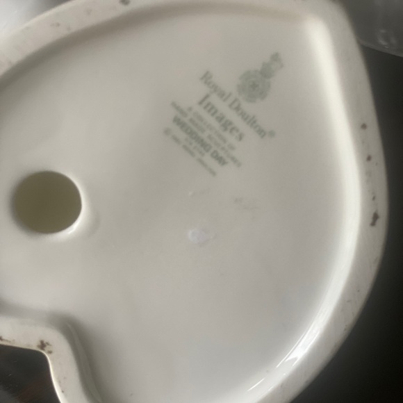 Royal Doulton Wedding Day Figurine Bone China - Picture 12 of 16